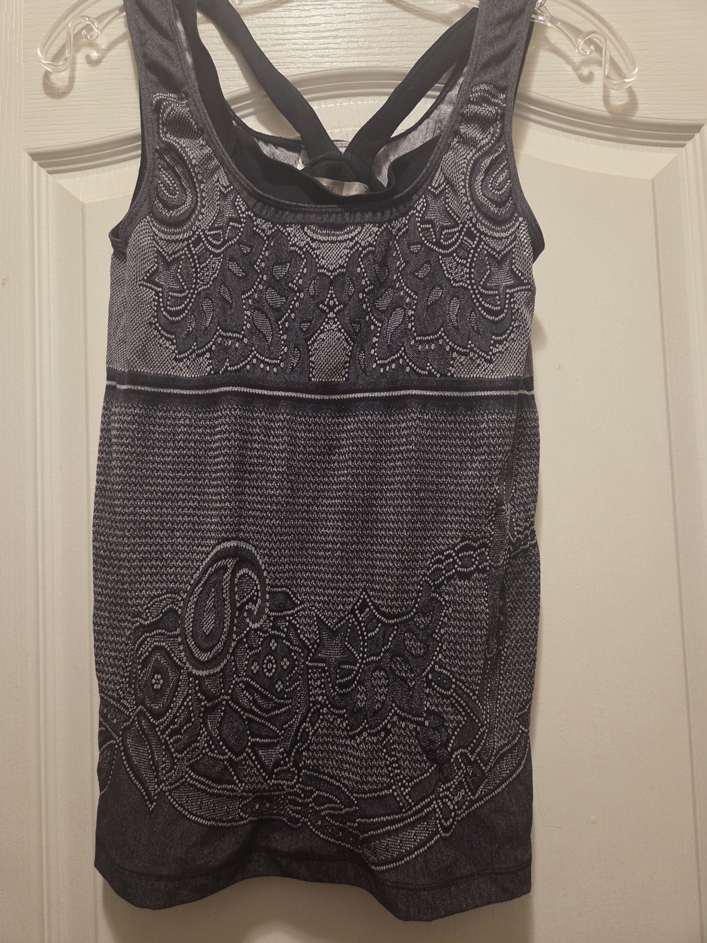 Athleta Black & Gray Patterned Tank Top